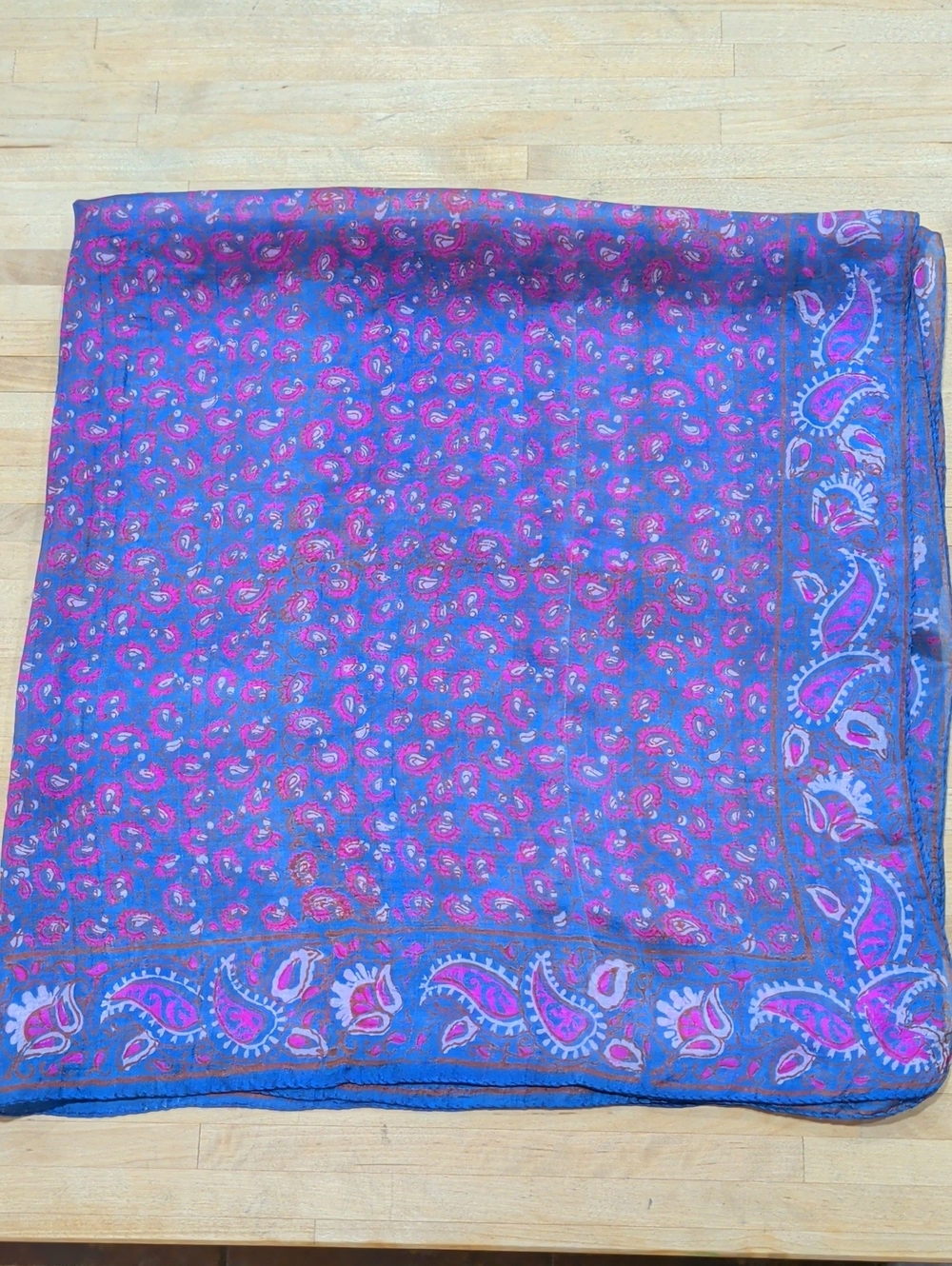 Vibrant 100% Hand Woven Silk Purple & Pink Paisley Scarf Made In India
